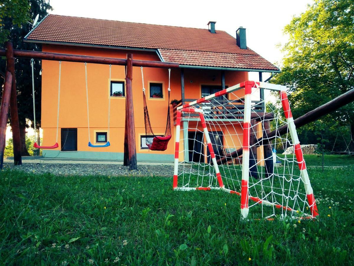 Apartment House Naomi Grabovac (Karlovac)