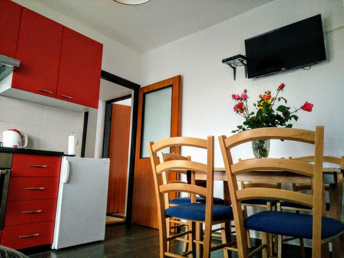 House Naomi Apartment *